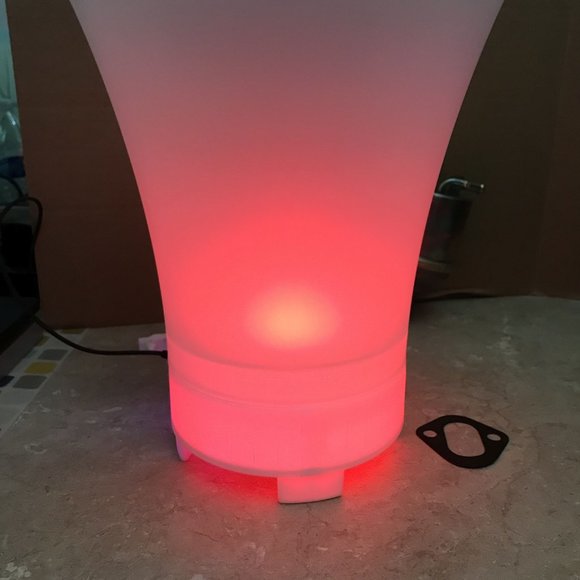 Lighted ice bucket speaker - Bluetooth - color changing - Picture 7 of 12